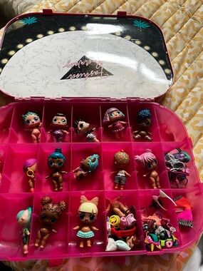 LOL Surprise Doll Carrying Case with Assorted Dolls - Pink